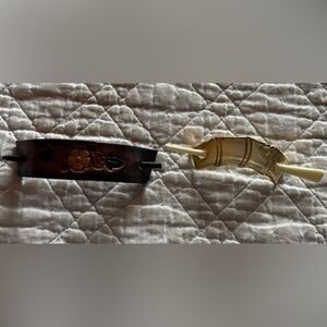 VTG Set of 2 Barrette Hair Slides w/Stick: Leather Floral & Leaf Motif ?MOP?